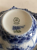 Royal Copenhagen Musselmalet Helblonde Tekop med underkop No 1130