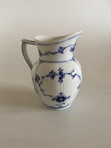 Royal Copenhagen Blauer kannelierter Sahnekrug Nr. 60