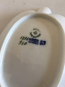 Royal Copenhagen Schale Nr. 1276/960 mit blauer Blume und Schmetterling