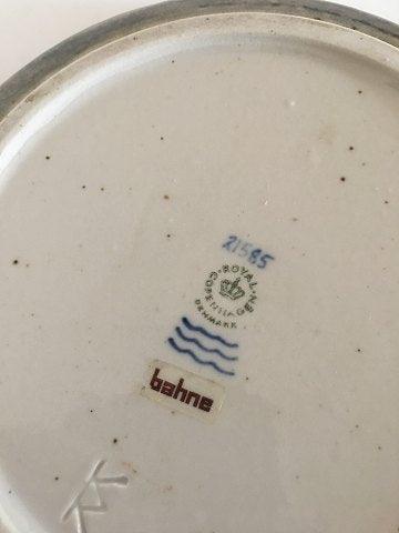 Royal Copenhagen Stentøjsfad med Hest af Knud Kyhn No 21585