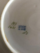 Royal Copenhagen Tallerken No 166/2031 Guldkant med Håndmalet Blomst og Sommerfugl