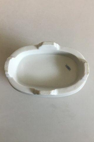 Royal Copenhagen Urtepotteskjuler/Vase med bymotiv i overglasur. Fra ca. 1890. PMN