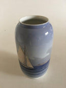 Royal Copenhagen Vase No 1484/107 med Skibsmotiv