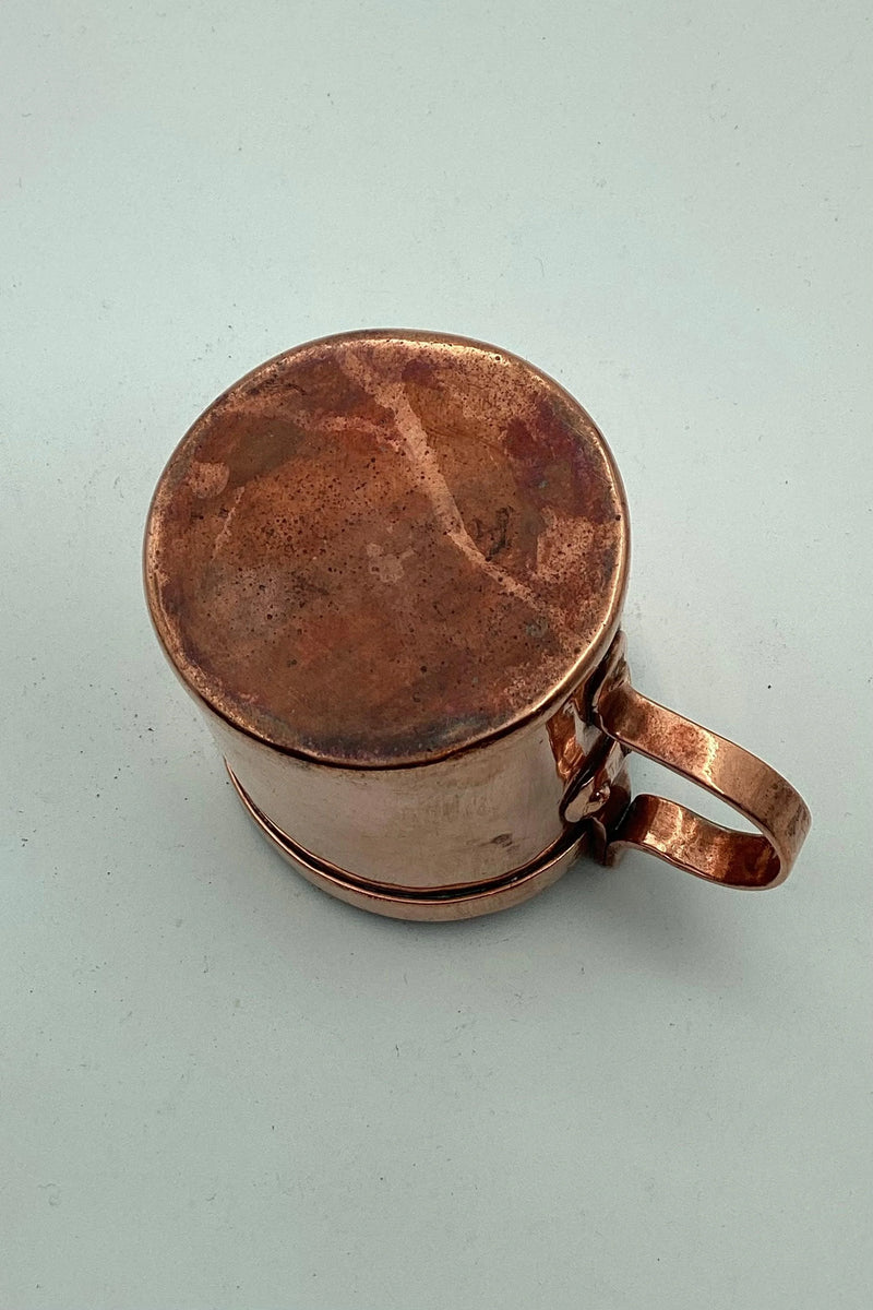 Messbecher: Kupferbecher aus dem 19. Jahrhundert.
