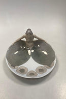 Royal Copenhagen Art Nouveau Dame med åkander No 2469