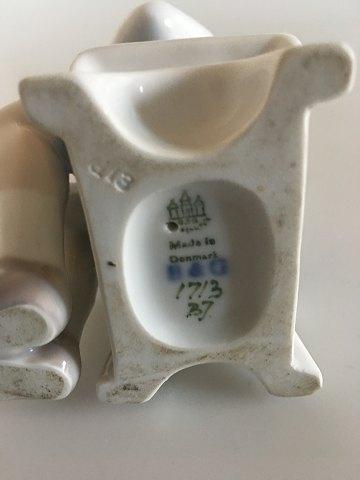 Bing og Grøndahl Figur - Victor (Dreng drikker) No. 1713