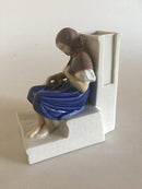 Bing og Grøndahl Figur - Den lille pige med Svolvstikkerne, H.C. Andersen No. 1655