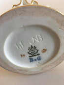 Bing & Grøndahl Figur Dame med tøfler på plint af Hans Tegner & Jens Jacob Brengø No 8035