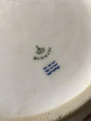 Royal Copenhagen Stel No 93 Asters Hvid Halvblonde m. Blomster og Guldkant Ragoutfad