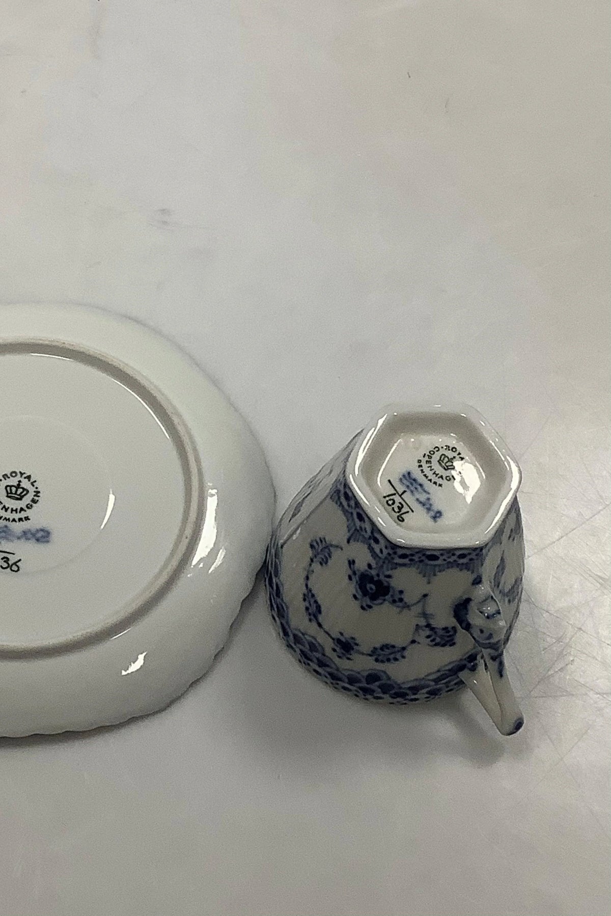 ロイヤルコペンハーゲン ブルーフルーテッド コーヒーカップ No 1036