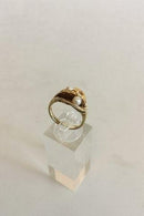 Ring aus 14 K Gold mit zwei Perlen