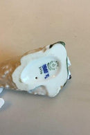 Royal Copenhagen Figur af Terrier med sutsko No 3476