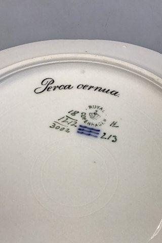 Royal Copenhagen Blå Fisketallerken med Guld No 1212/3002.