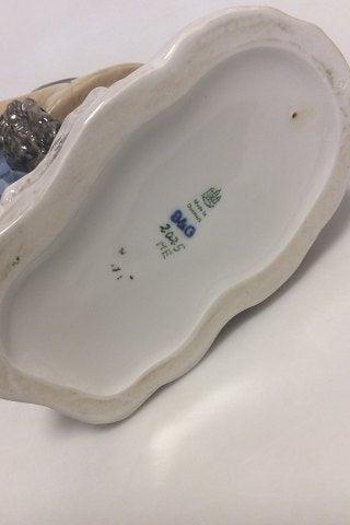 Bing og Grøndahl Figur af Fiskerfamilie No. 2025