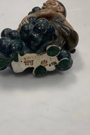 Bing og Grøndahl Figur af Kai Nielsen "Lille Bacchus med druer" No 4027 fra Druehøstserien