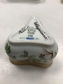 Royal Copenhagen Flora Danica dreiseitige Cremetasse Nr. 259 oder Nr. 3515