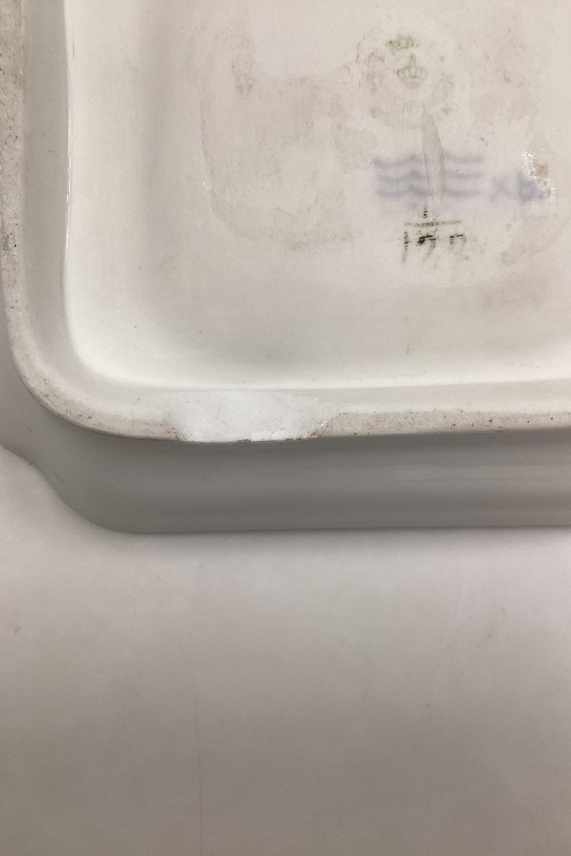 Royal Copenhagen Musselmalet Riflet Bakke med Blækhus No 127