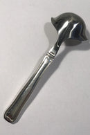 Georg Jensen Sterling Silver/Steel Double Serrated Sauce Spoon No.154（ジョージ ジェンセン スターリング シルバー/スティール ダブル セレーション ソース スプーン）。