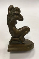 Tinos Bronzefigur/Bogstøtte af knælende kvinde