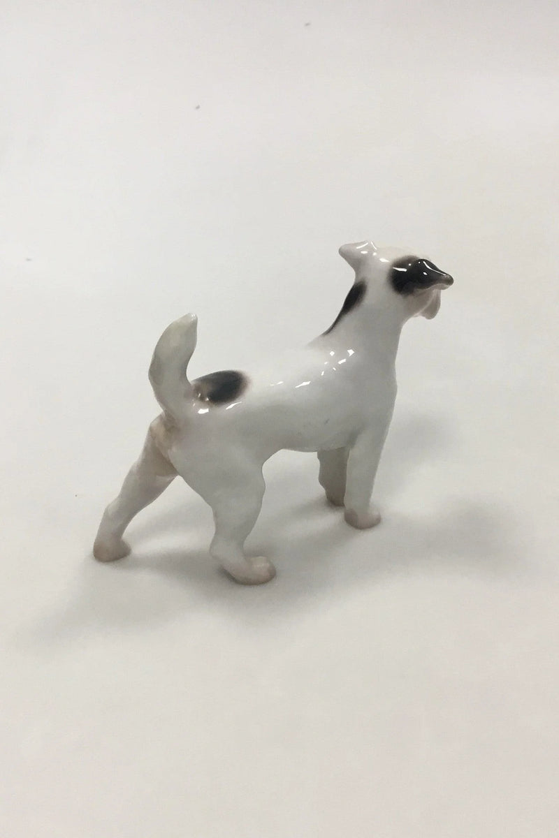 Bing & Grøndahl Figur af Terrier No 2072