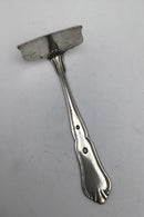 哈绿银丽塔 "推手