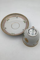 Royal Copenhagen Flora Danica Kaffeetasse und Untertasse Nr. 20/3597.