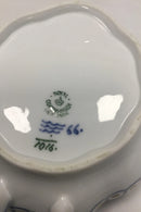 Royal Copenhagen Blaue geriffelte blattförmige Schale Nr. 1076.