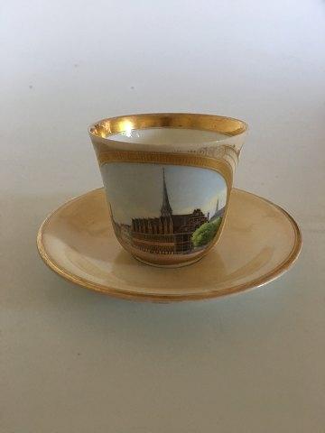 Bing & Grondahl Frühe Tasse mit Motiv von Børsen, Untertasse mit königlichem Monogramm