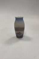 Dahl Jensen Porcelæn Vase med Træ, hus og sø No. 36