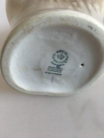 皇家哥本哈根铝质陶器中的猫头像&