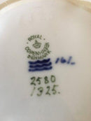 Royal Copenhagen Art Nouveau Lågskål No 2580/1325 med Gravhøj Motiv