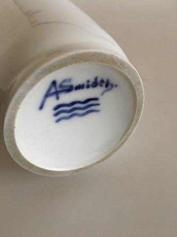 Royal Copenhagen Lav Relief Mønstret Vase af Anna Smidth