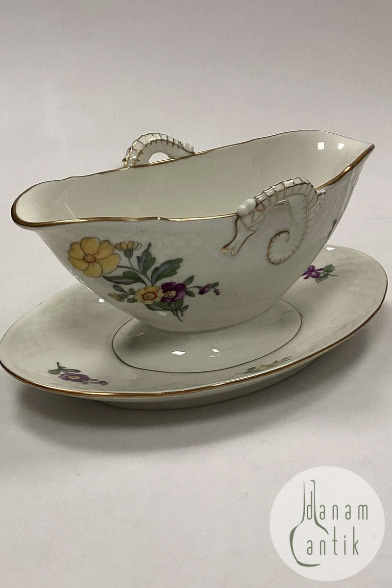 Bing og Grøndahl Saksisk Blomst, Creme Sovseskål No. 8