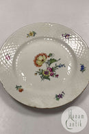 Bing og Grøndahl Saksisk Blomst, Creme Middagstallerken No. 25