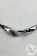 Georg Jensen / Hans Hansen Hæmatit Halskæde med Sterling Sølv Vedhæng