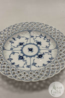 Royal Copenhagen Musselmalet Helblonde med gennembrudt kant Flad Tallerken No 1/1098