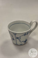 Royal Copenhagen Musselmalet Riflet Højhankskop No. 73