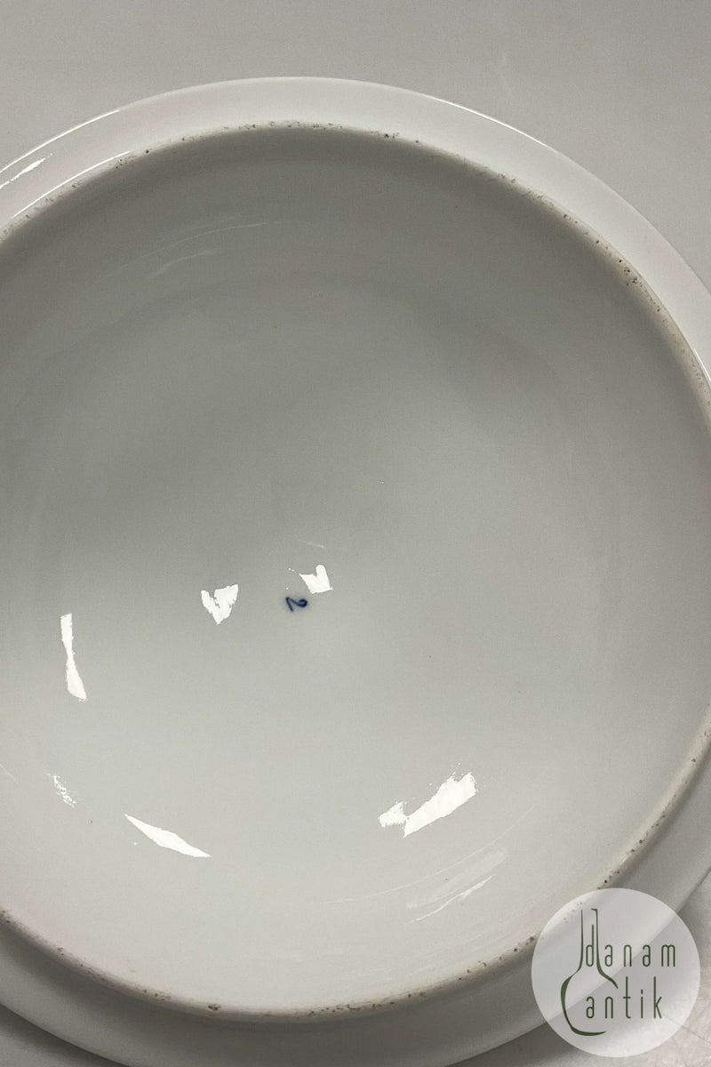 Royal Copenhagen Musselmalet Riflet låg til No. 397