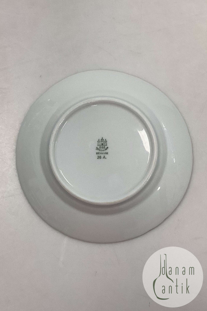 Bing og Grøndahl Elegance, Hvid Kagetallerken No. 28A