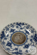 Royal Copenhagen Musselmalet Helblonde Askebæger / Platte med Sølvmønt No 1/1009