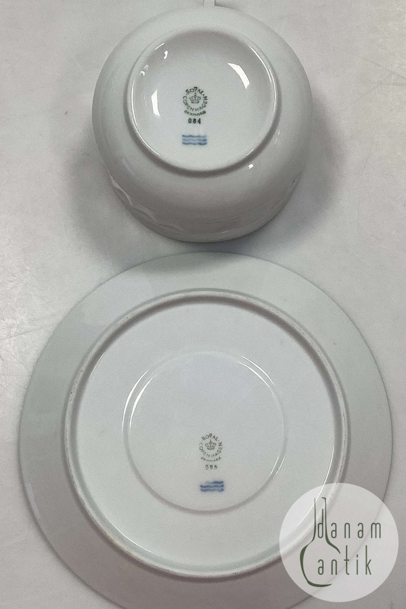 Royal Copenhagen Hvid Vifte Tekop med Underkop No. 84/11554