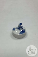 Royal Copenhagen Blå Blomst Svejfet Låg til Tekrukke No. 1684