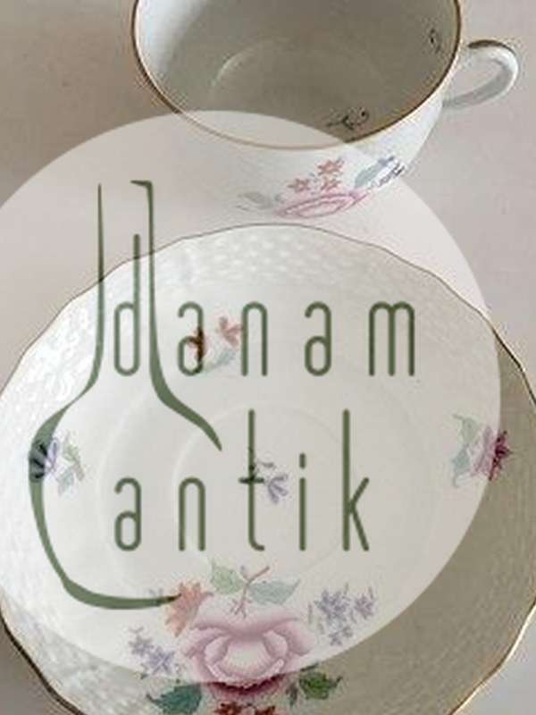 Herend Ungarn The kop og underkop med håndmalet blomster