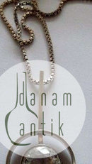 N.E. From Halssmykke vedhæng i Sterling Sølv med sten