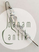 东部地区 来自纯银帽夹或胸针