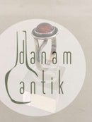 N.E. From 琥珀入りスターリングシルバー・リング