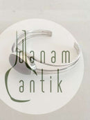 N.E. From 纯银手链与琥珀