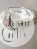 N.E. From ピンクの石を使ったブレスレット