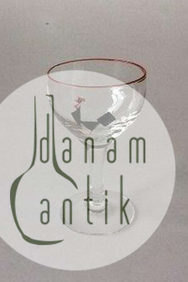 Holmegaard Likørglas dekoreret med sort hane og rød rand.