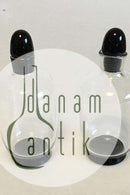 Orrefors Simon Gate To små glasflasker med sort fod og prop af sort glas.